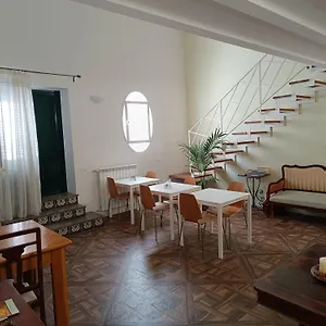 Demetra 3*, Palermo Italië
