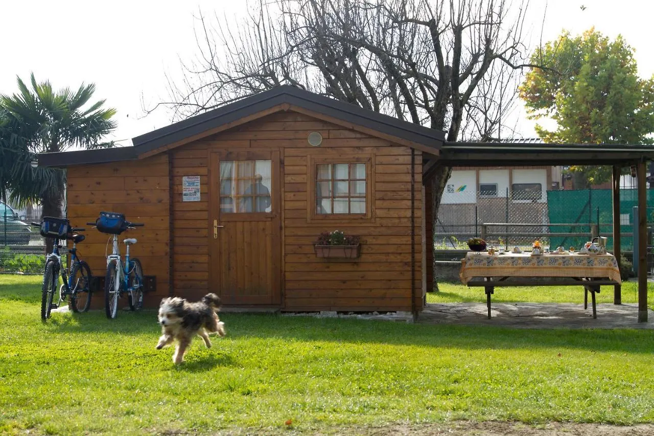 Guest House Il Nido Dello Svasso -Foresteria Lombarda- Sorico 0*,  Italy